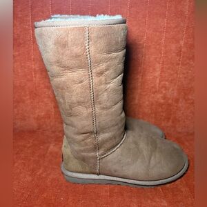 UGG Australia Classic Tall Brown Suede Shearling Lined Mid-Calf Boot US 7